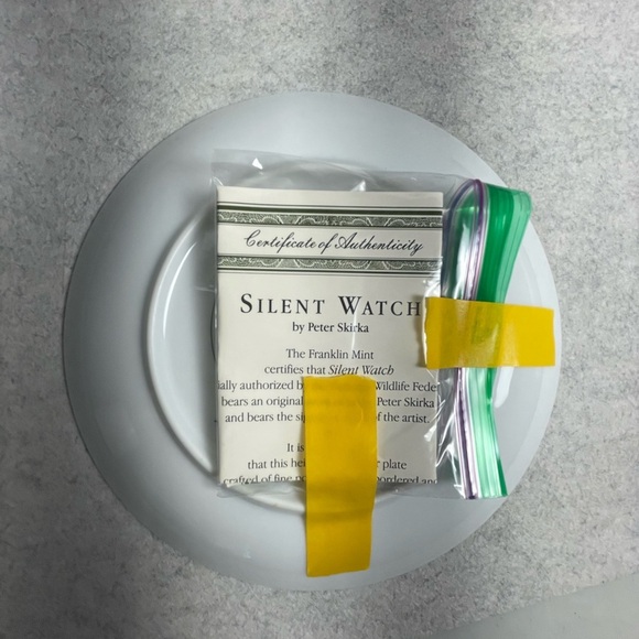 NWT Wildlife Collector's Plate with Black Panther - Picture 2 of 5